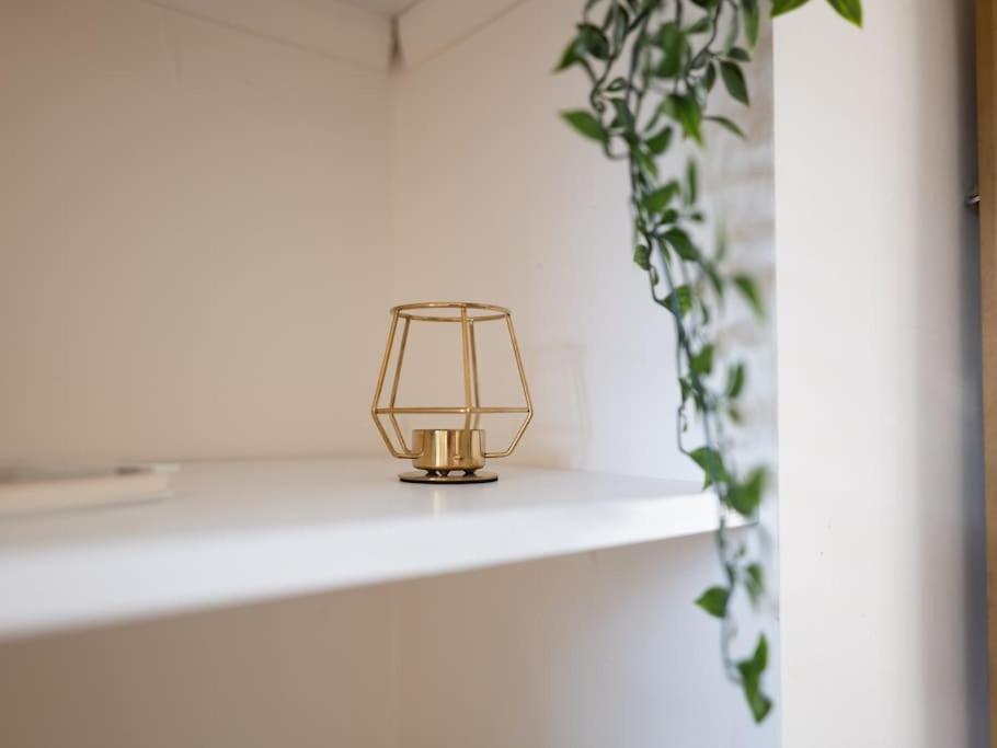 Charming Cottage Getaway In 艾纯查姆 外观 照片